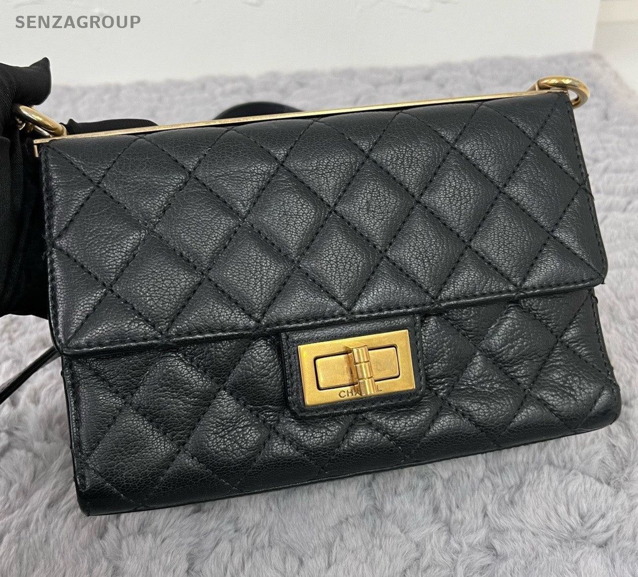 Chanel Diamond Chain Black Gold Shoulder Bag Crossbody Women Classic Designer