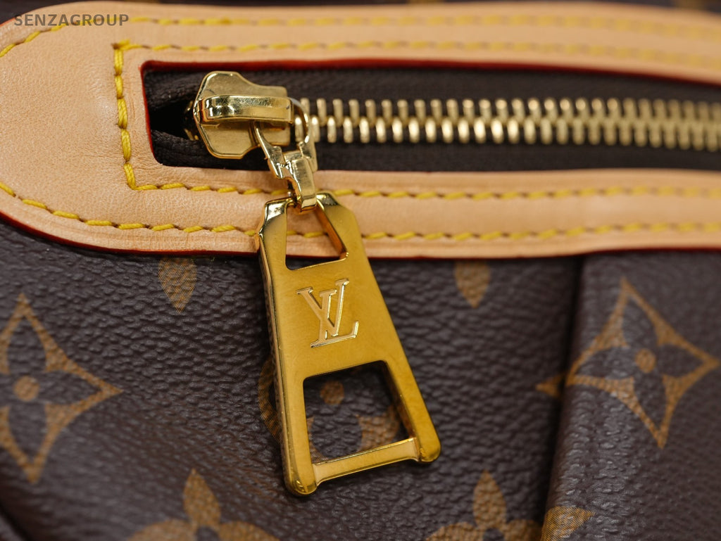 Louis Vuitton Bumbag Monogram Canvas Crossbody Shoulder bag Used Women Classic