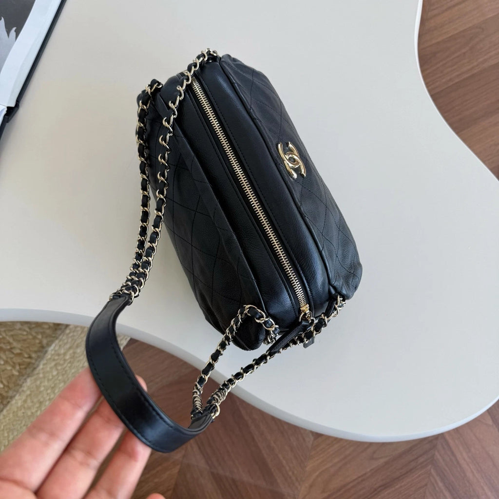 Chanel Calfskin Hobo Chain Shoulder Bag Black Gold Used Women Classic