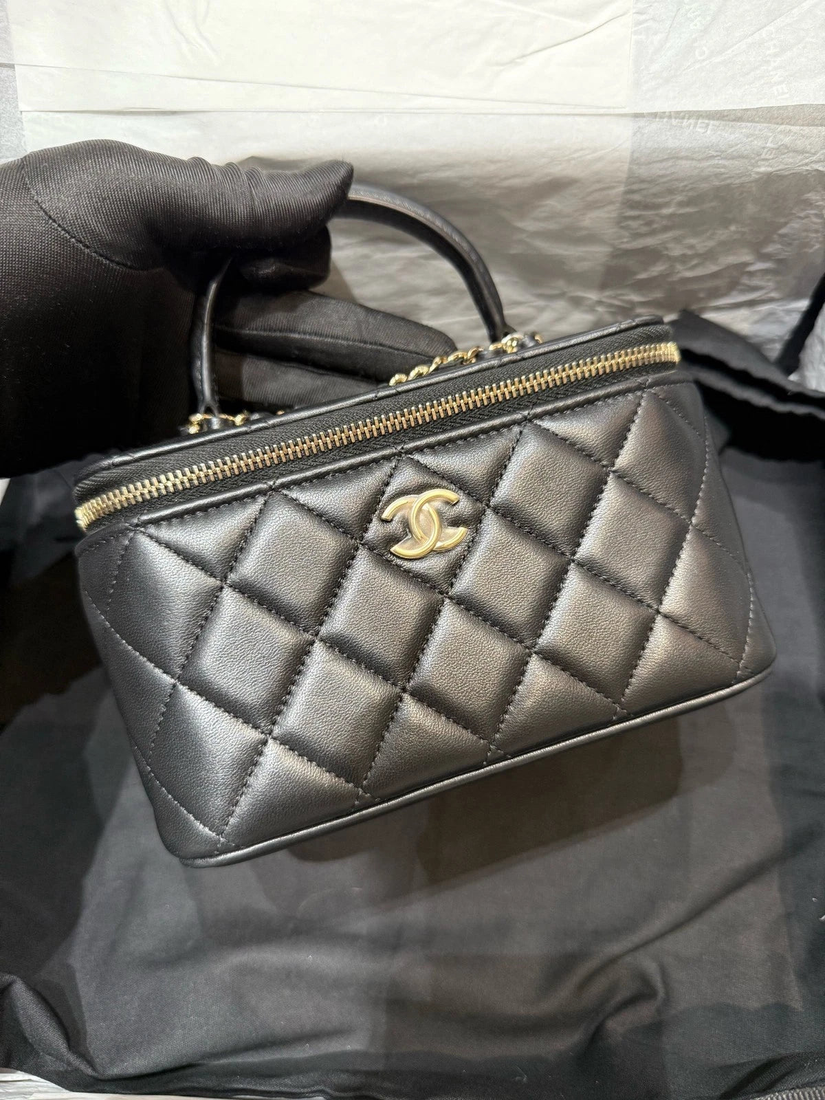 CHANEL New 2025 Chip Lambskin Top Handle Long Box Bag For Women