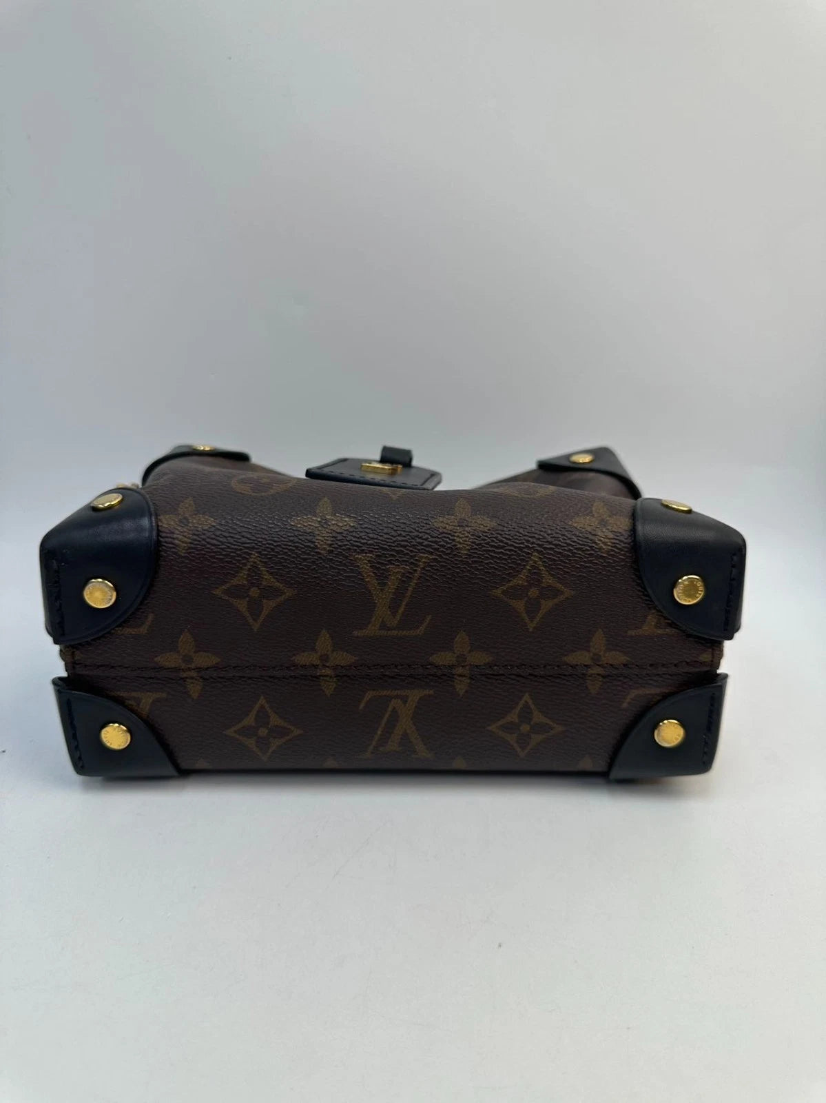 SJ0001 KY02609 Louis Vuitton Petite Malle Souple