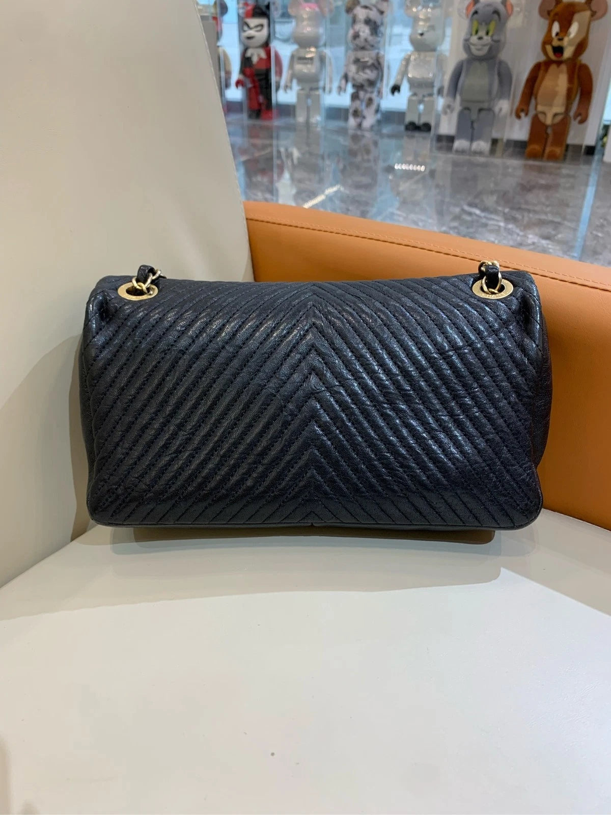 CHANEL Black Gold Chevron Flap Chain Shoulder Crossbody Bag For Women