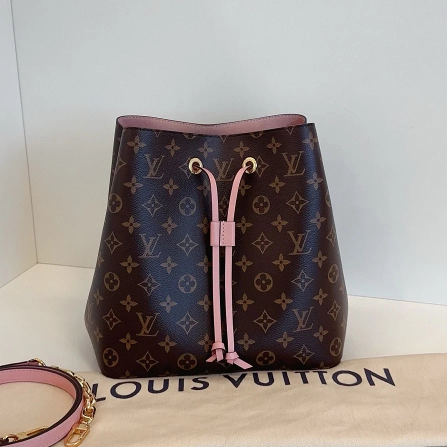 Louis Vuitton NeoNoe MM Monogram Brown Gold Shoulder Bag Crossbody Excellent