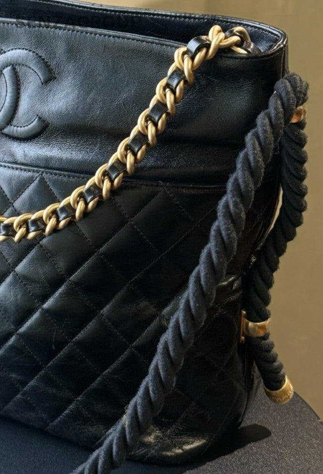 Chanel Hobo Diamond Pattern Chain Shoulder Bag Black Gold Used Women Classic
