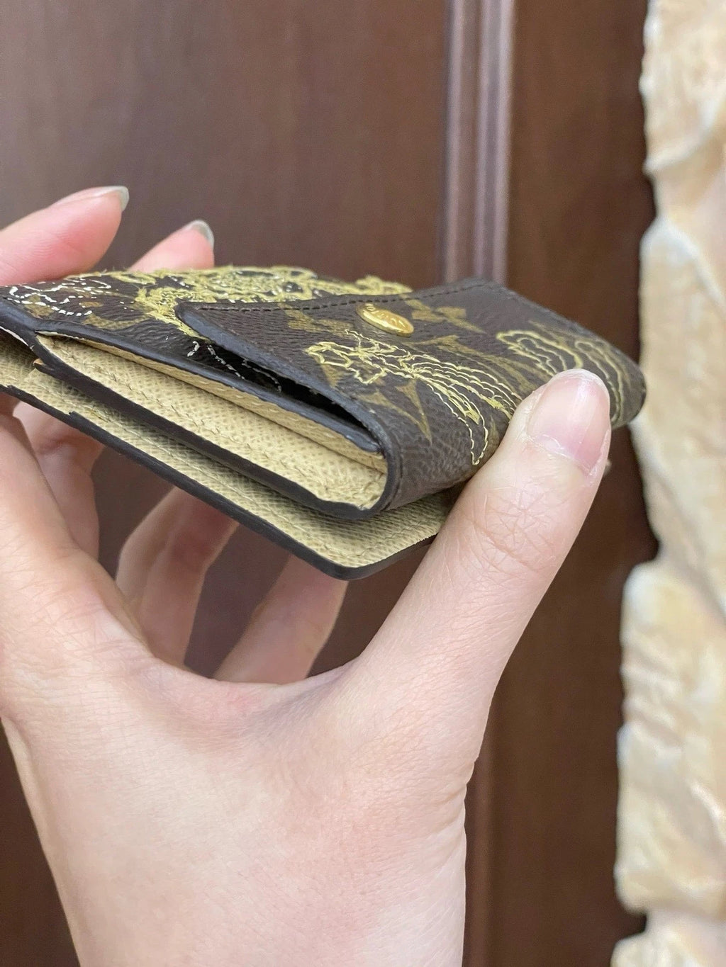 Authentic Louis Vuitton Monogram Dentelle Ludlow Short Wallet