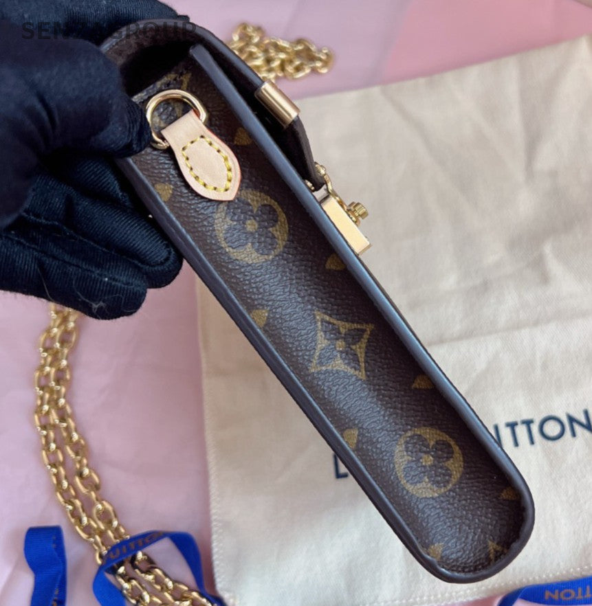 Louis Vuitton Metis Phone case Monogram Chain Shoulder bag Brand NEW
