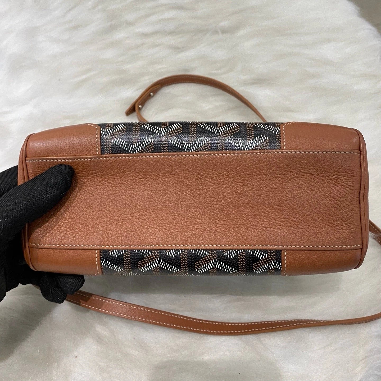 Goyard Mini Saigon Bag Brown Monogram Handbag Crossbody Classic Women