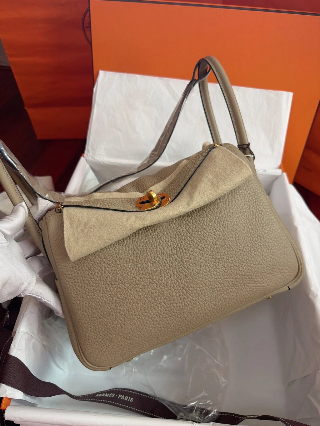New Hermes Lindy26 TC Leather Gray Handbag Shoulder Bag Gold Hardware