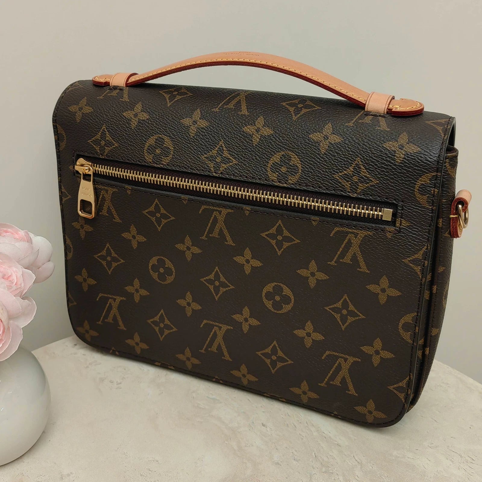 Louis Vuitton Monogram Canvas Metis Pochette Messenger Crossbody