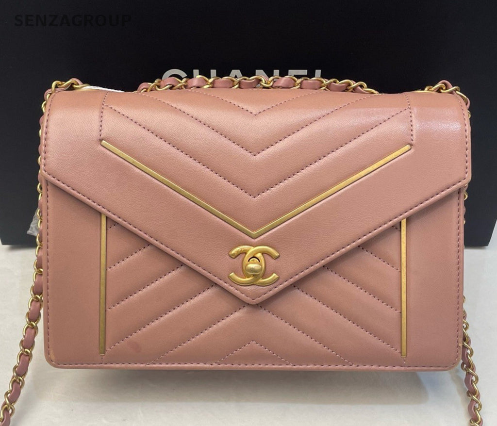 Chanel Envelope Chevron Chain Shoulder Bag Crossbody Pink Gold Women Classic
