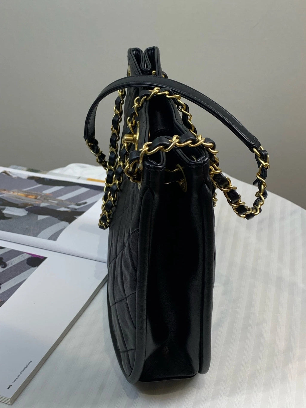 CHANEL Black Gold Calfskin Hobo Shoulder Crossbody Bag For Women