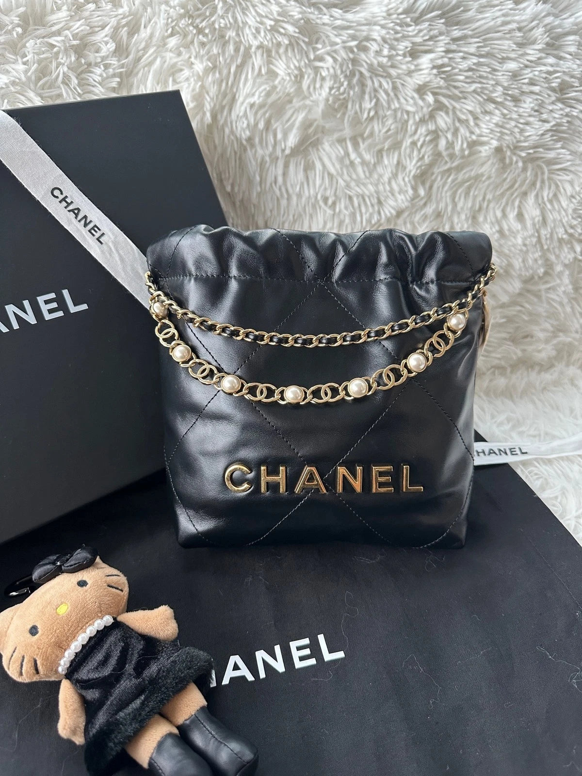Chanel 22Bag Mini Calfskin Pearl Chain Shoulder Crossbody Handbag For Women