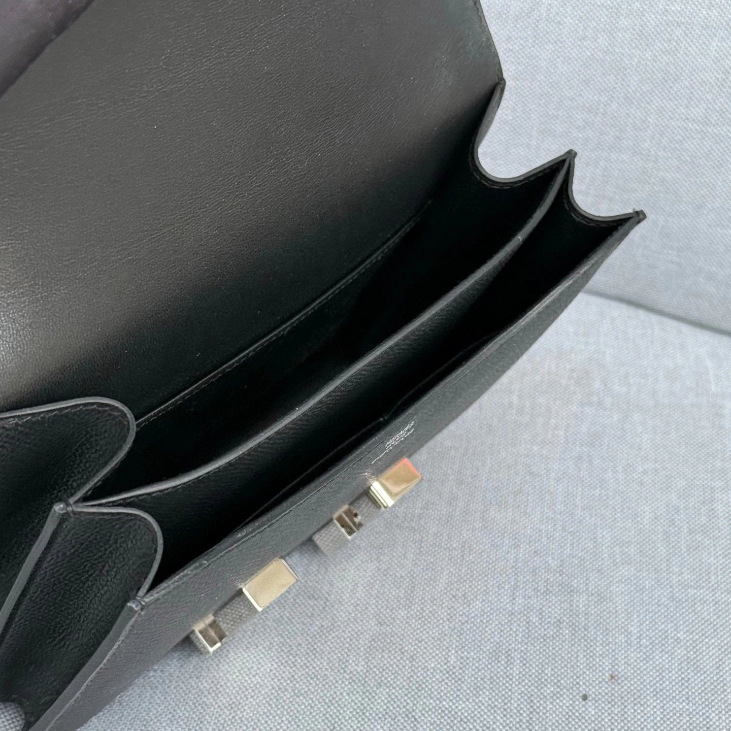 Hermes Constance19 Black Epsom Leather Crossbody Bag Women