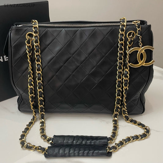 CHANEL Vintage CC Logo Tote Chain Shoulder bag Black Gold Women Classic