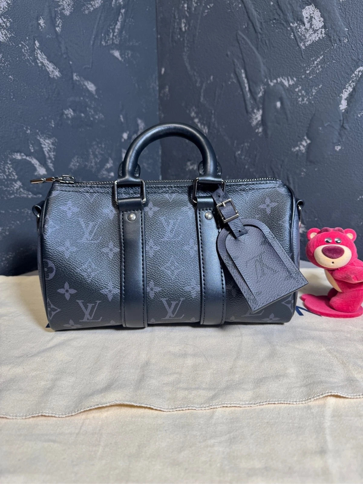 Louis Vuitton Keepall25 Canvas Top Handle Bag For Women