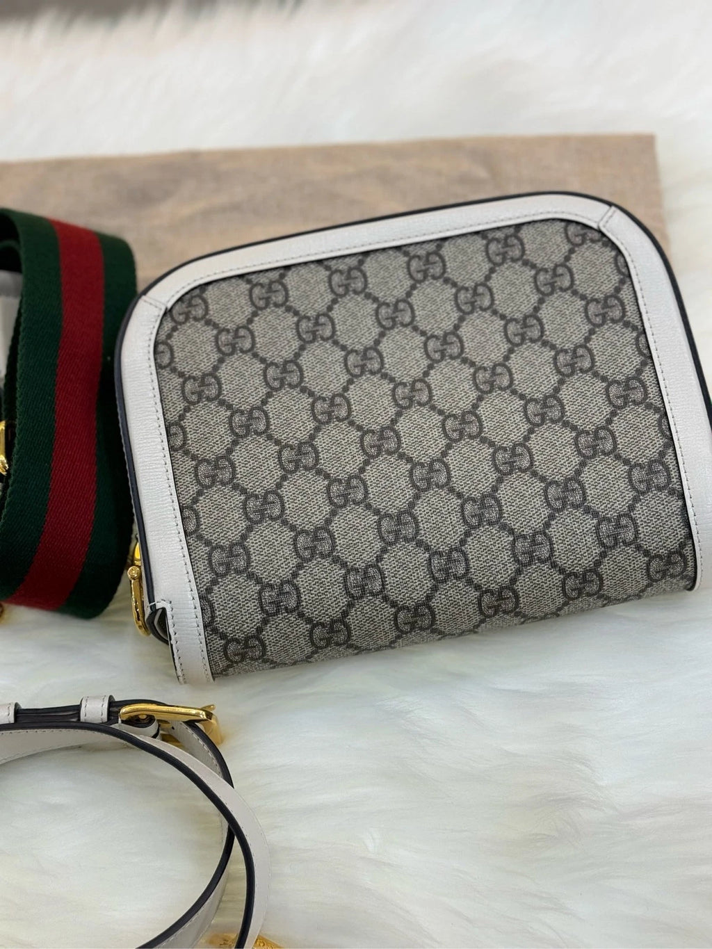 GUCCI 1955 Horsebit Small Saddle Bag White Leather For Women