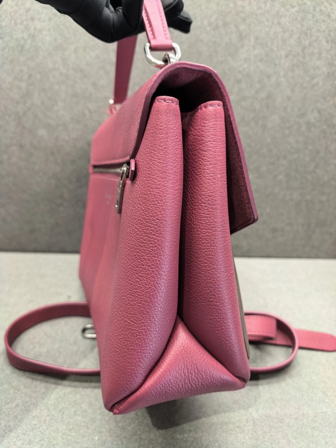 Louis Vuitton Mylockme Medium Leather Shoulder Crossbody Handbag Women