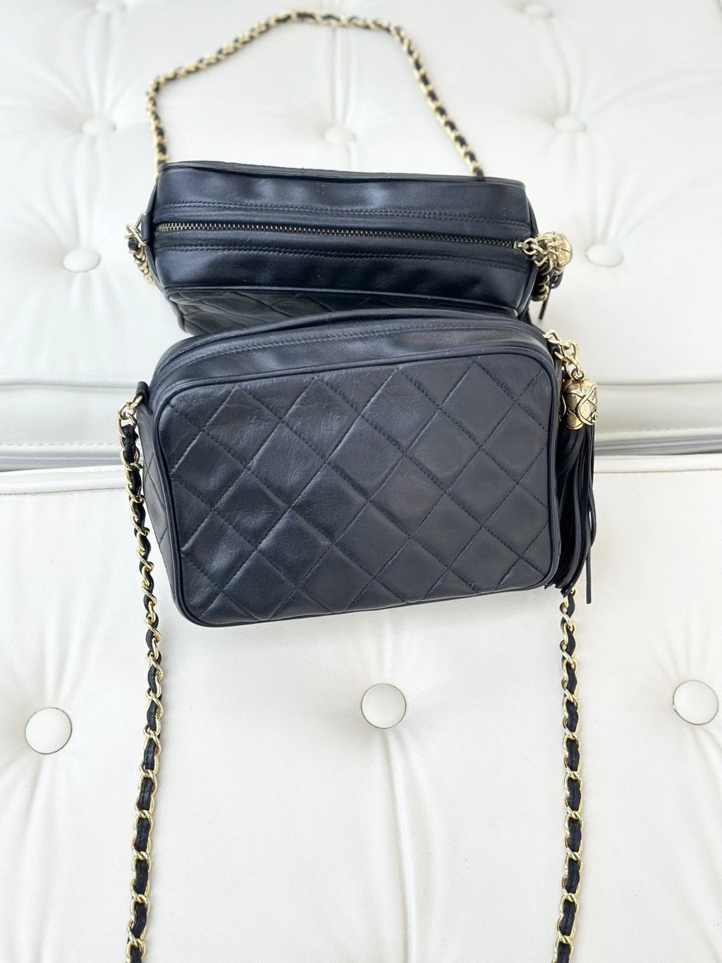 Chanel Vintage Lambskin Chain Shoulder Crossbody Bag Black Gold Hardware Women S