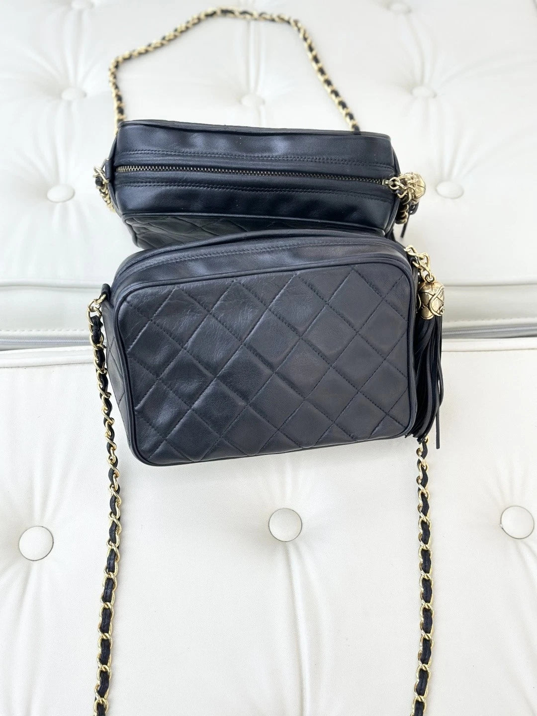Chanel Vintage Lambskin Chain Shoulder Crossbody Bag Black Gold Hardware Women S