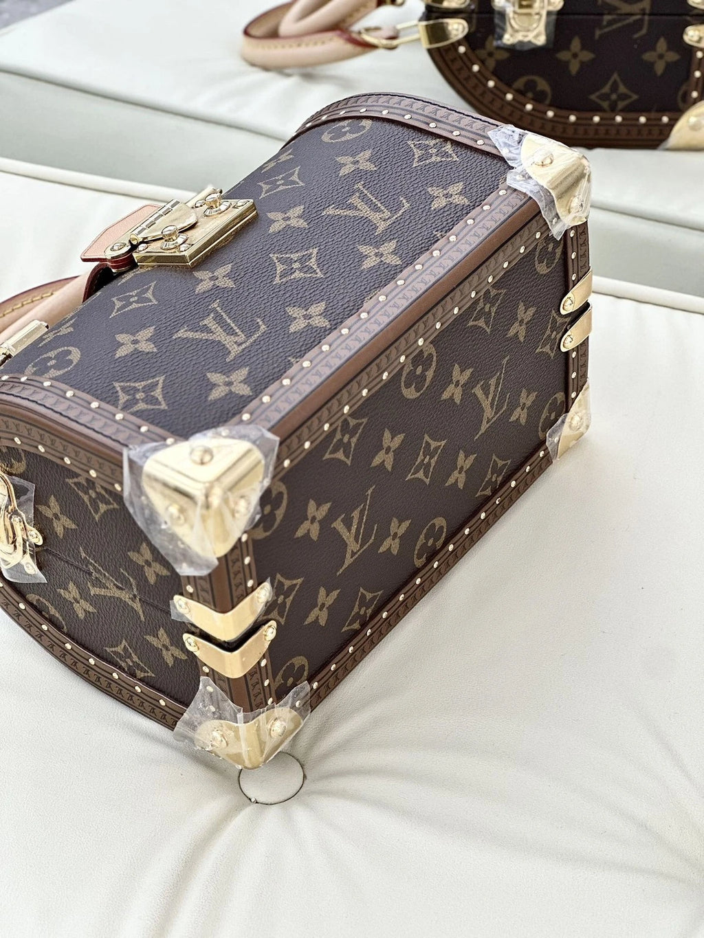 Louis Vuitton Speedy Trunk 20 Monogram Top Handle Crossbody Bag Brown Women S
