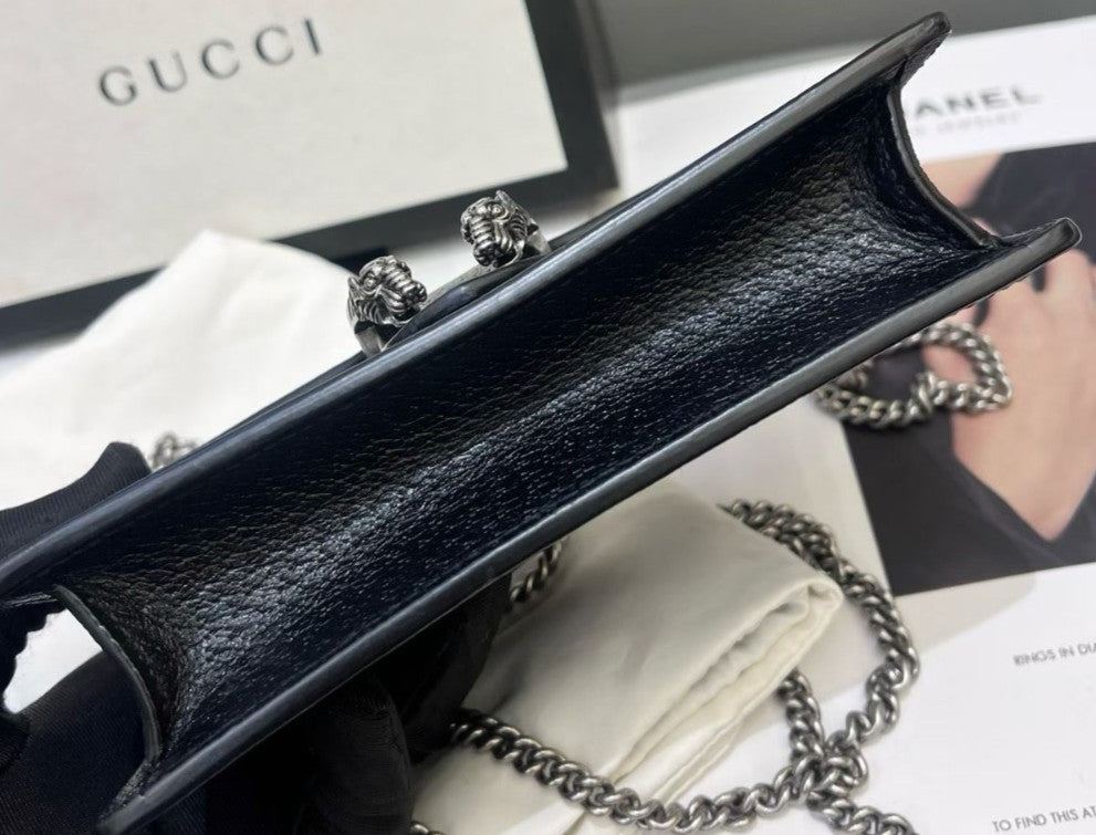 GUCCI Chain Mini Shoulder Bag Crossbody Black Silver Used Women Classic Designer