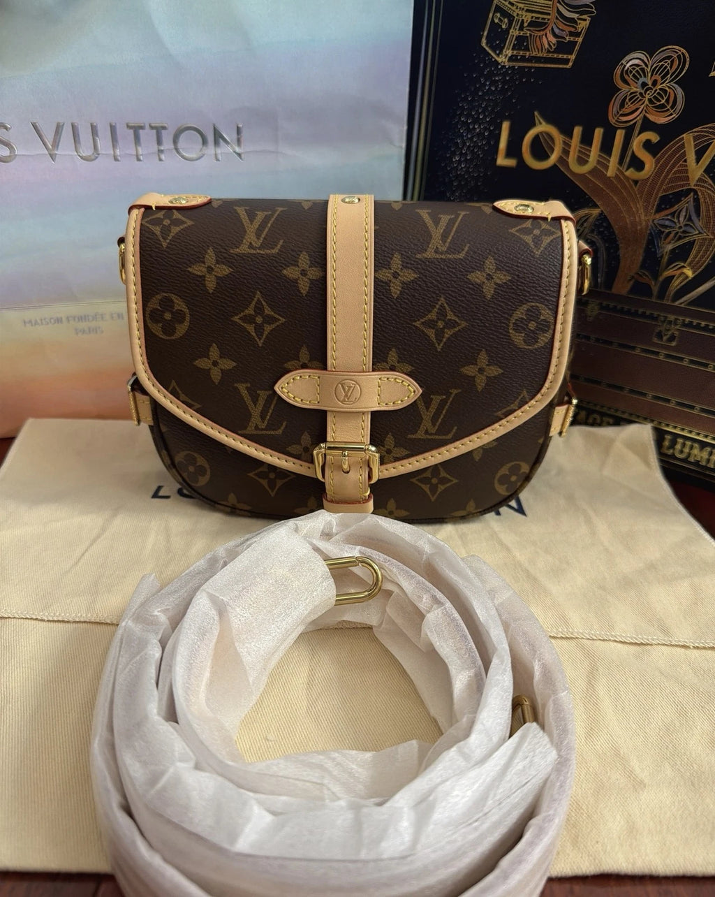 Louis Vuitton Saddle Monogram Shoulder Bag Crossbody Excellent