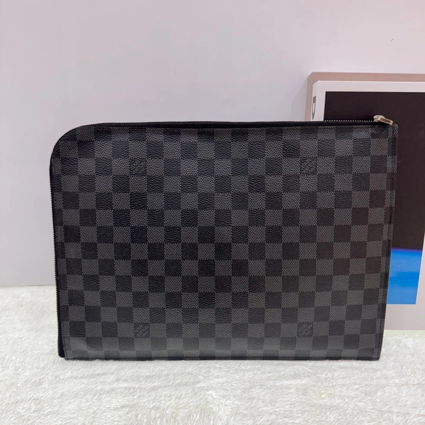 Louis Vuitton Damier Canvas Handbag For Women