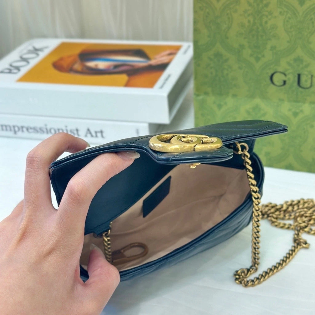 Gucci Marmont Black Gold Shoulder Bag Crossbody Excellent