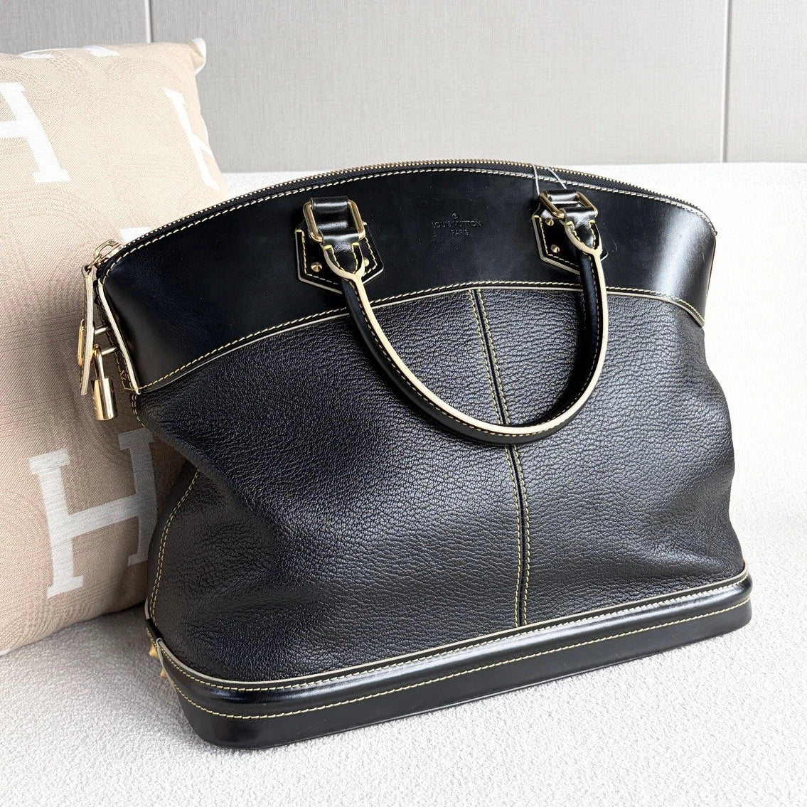 Louis Vuitton Suhali Calfskin Top Handle Bag Black Gold Women Classic