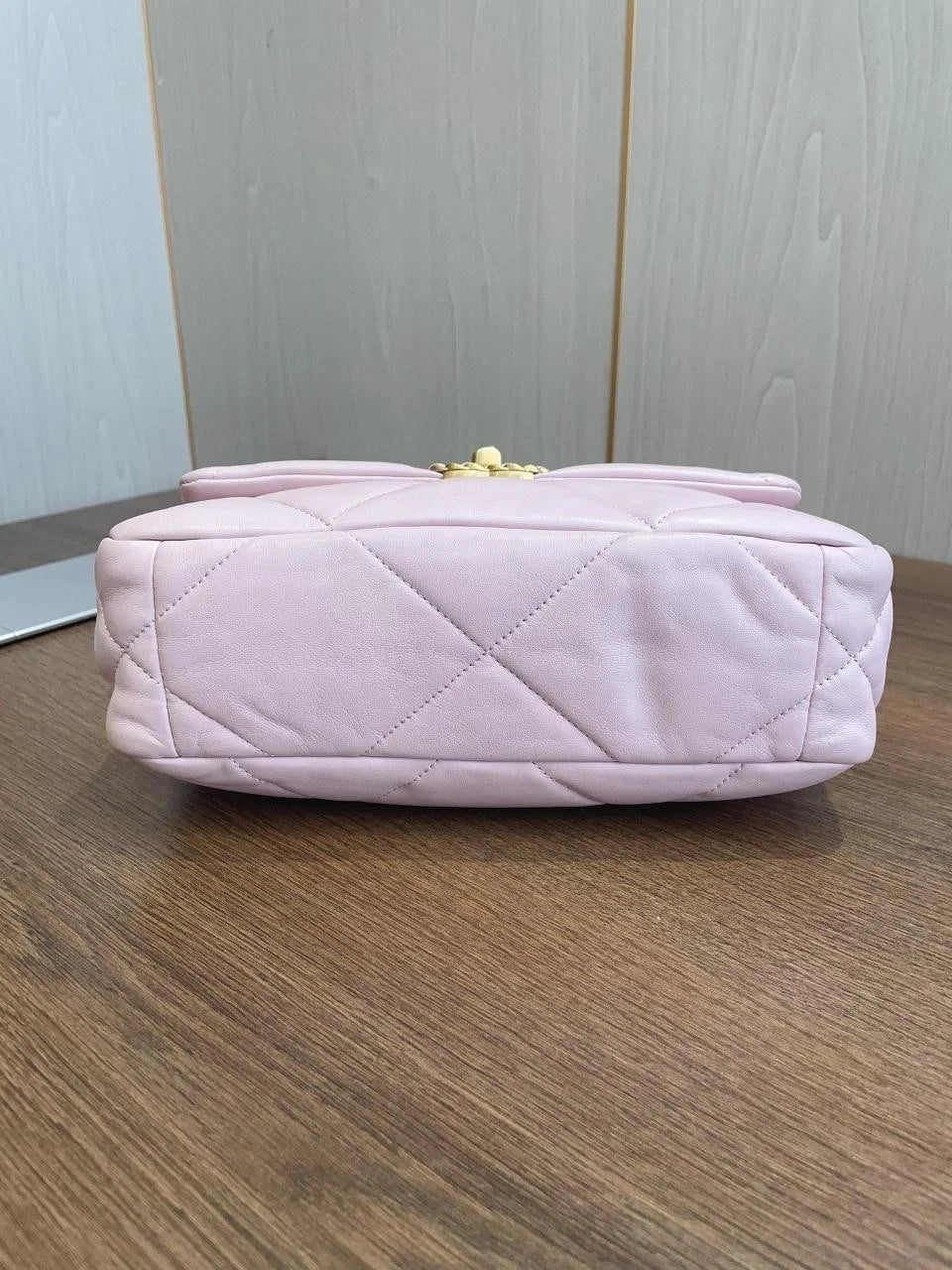SJ0001 YS1713K 19 Handbag Pink Lambskin with Gold Tone
