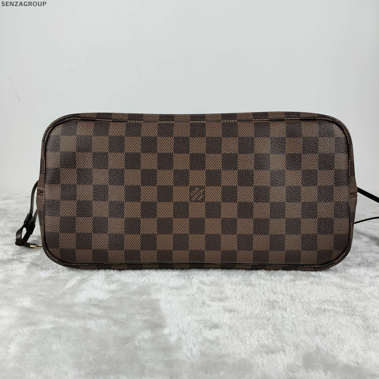 Louis Vuitton Damier Ebene Neverfull MM Tote Bag - Women's Classic Handbag