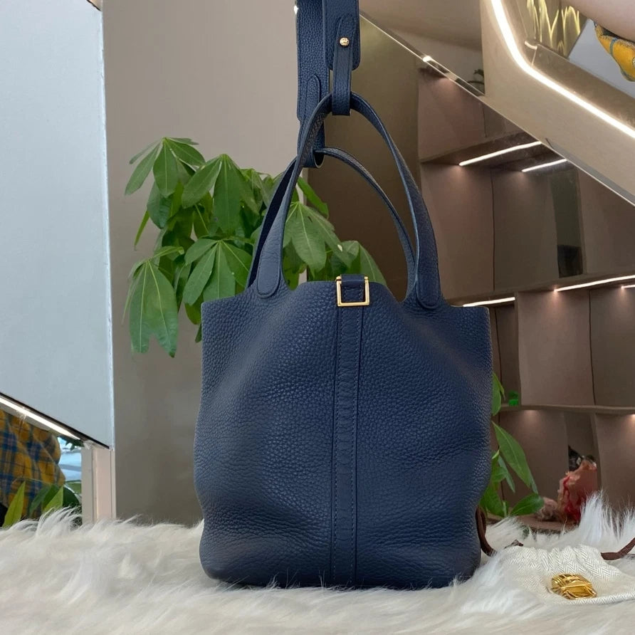 Hermès Picotin Lock 22 Blue Gold Hardware Women's Handbag