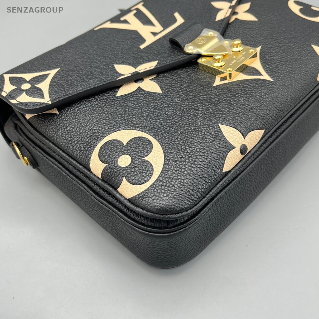 Louis Vuitton Pochette Métis Monogram Shoulder bag Black White Leather Women