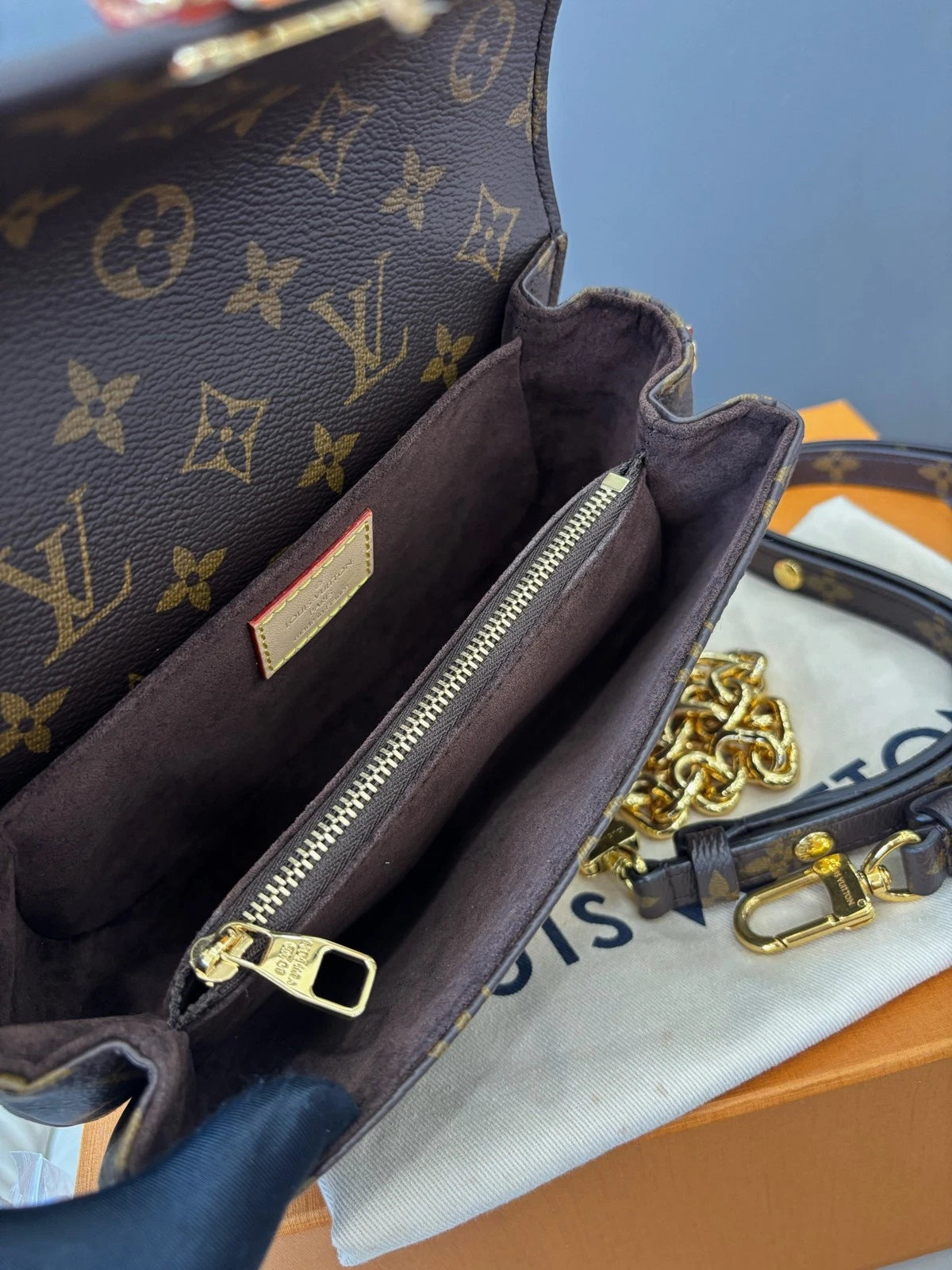 Louis Vuitton Metis PM Monogram Chain Shoulder Bag Crossbody Brown Gold