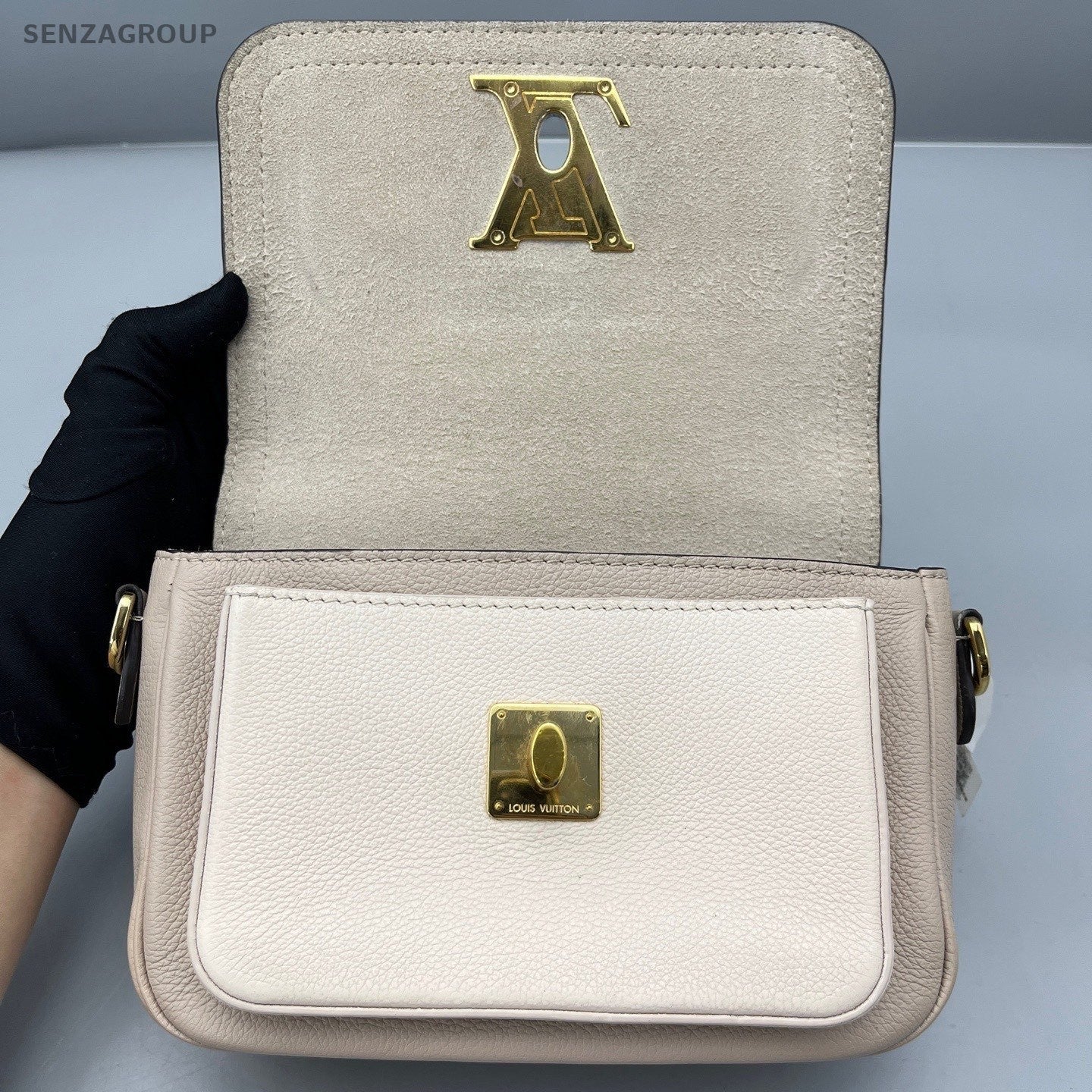 Louis Vuitton Lockme Chain Shoulder Bag Milky Tea Color Gold Women Classic
