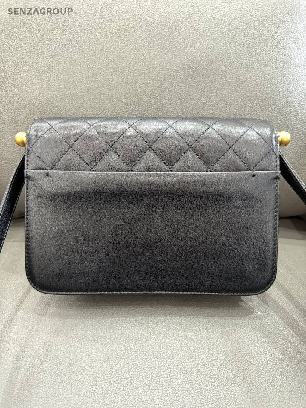 CHANEL Diamond Pattern Chain Shoulder bag Black Gold Women Classic