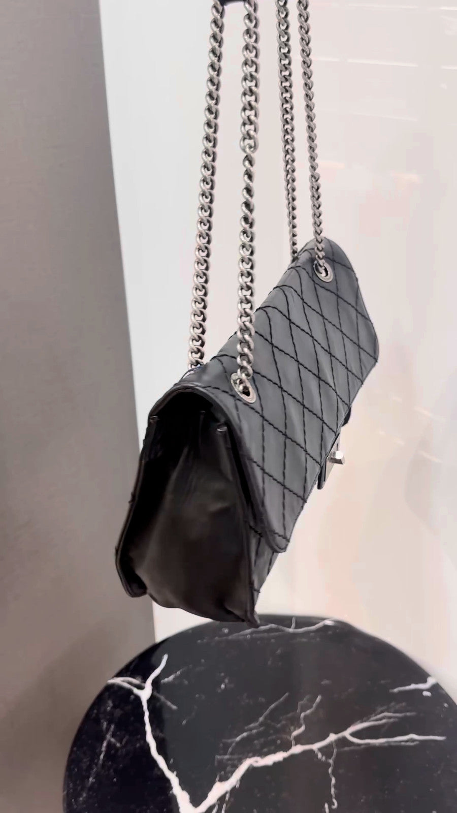 CHANEL 2.55 Classic Diamond pattern Chain Strap Shoulder bag Black Women