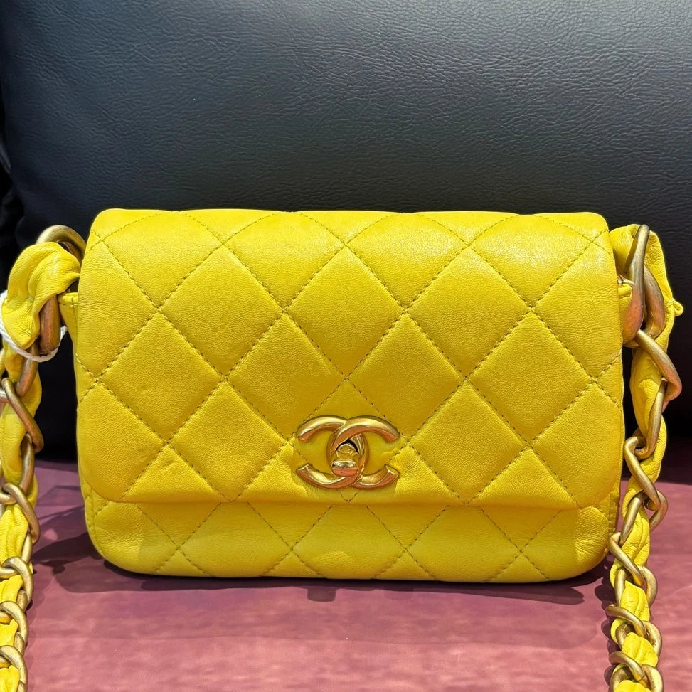 CHANEL Gold Quilted Leather Shoulder Underarm Bag For Women