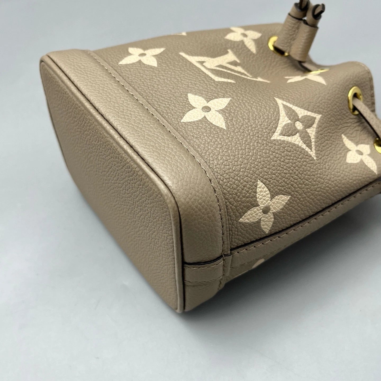Louis Vuitton Small Drawstring Bucket Bag For Women