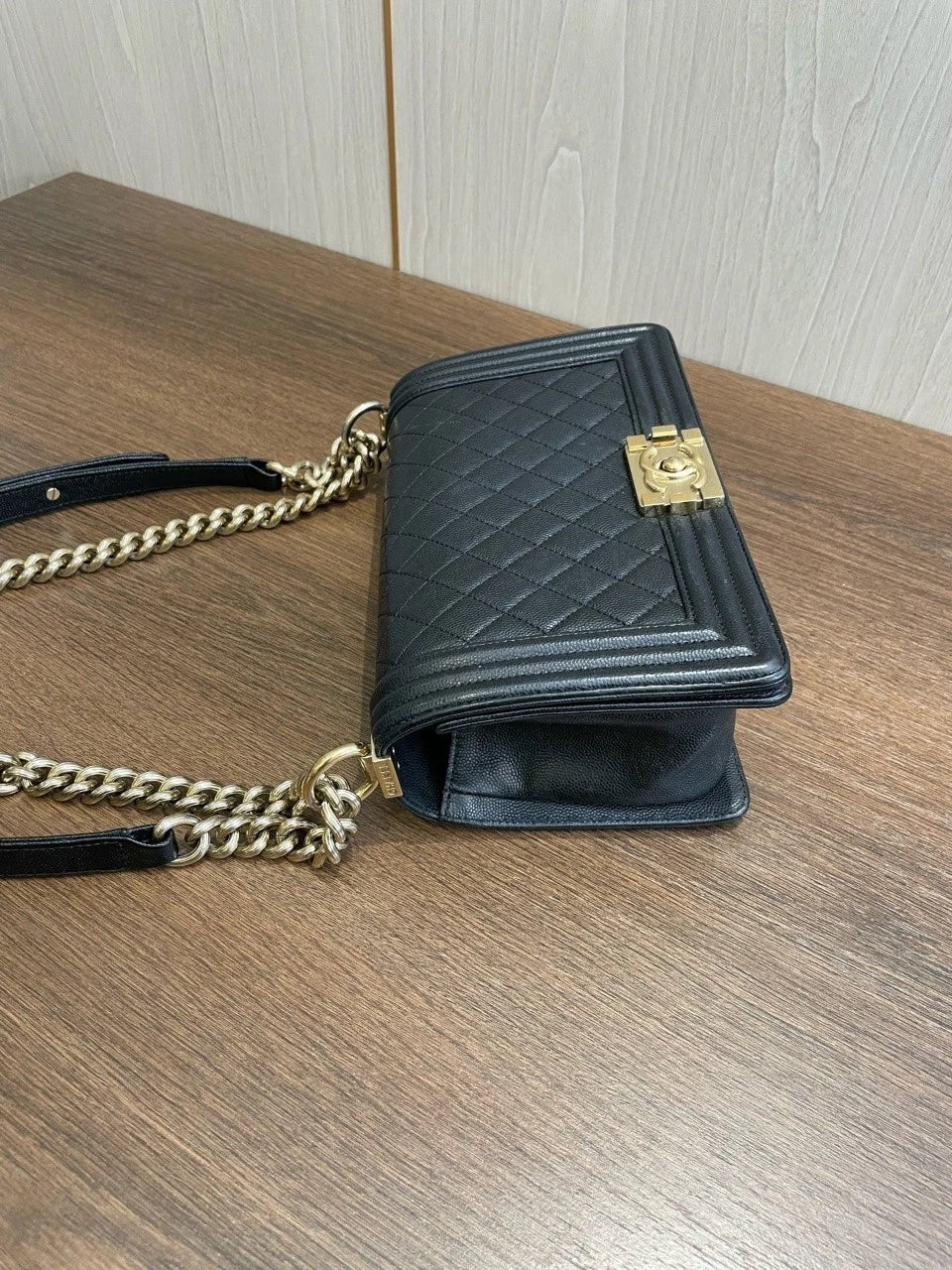 SJ0001 Chanel cavier leather leboy gold hardware