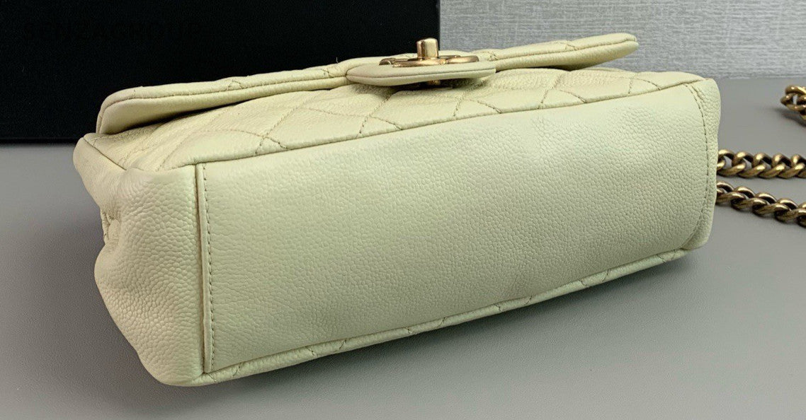 Chanel Classic Flap Ivory white Chain Shoulder bag Women Classic