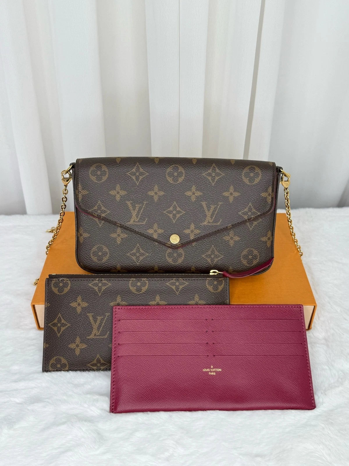 Louis Vuitton Felicie Pochette Monogram Canvas 3-in-1 Crossbody Bag