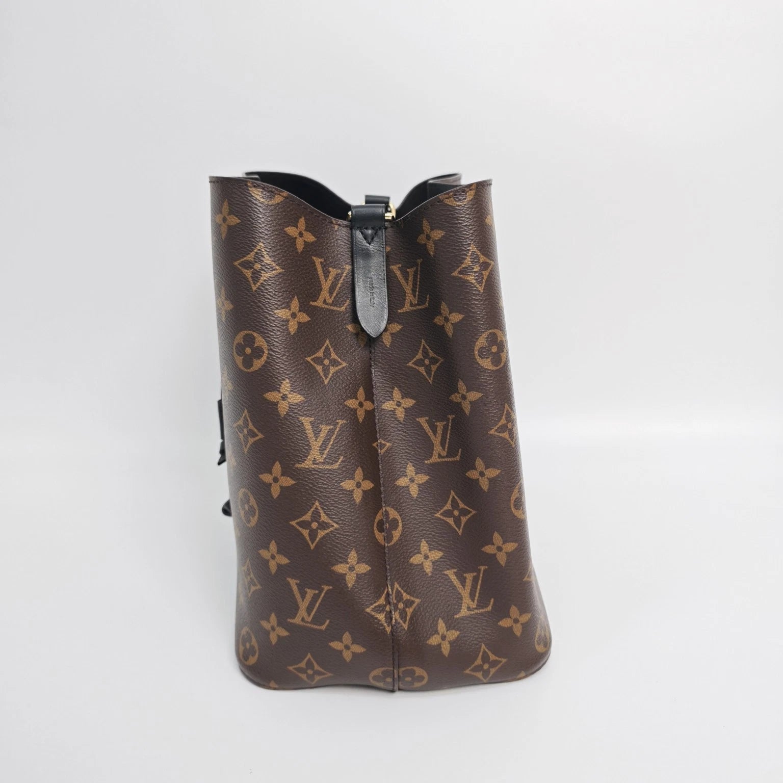 Louis Vuitton NEONOE Monogram Brown Canvas Medium Bucket Bag For Women
