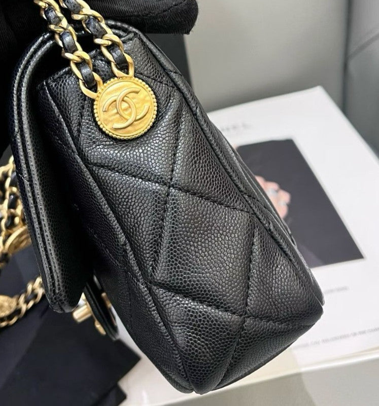 Chanel Calfskin Chain Diamond Shoulder Bag Crossbody Black Gold Women Fashion