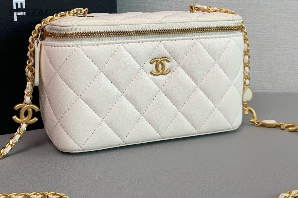 Chanel 22K Lambskin Shoulder Crossbody Vanity Case White Gold Almost Brand New