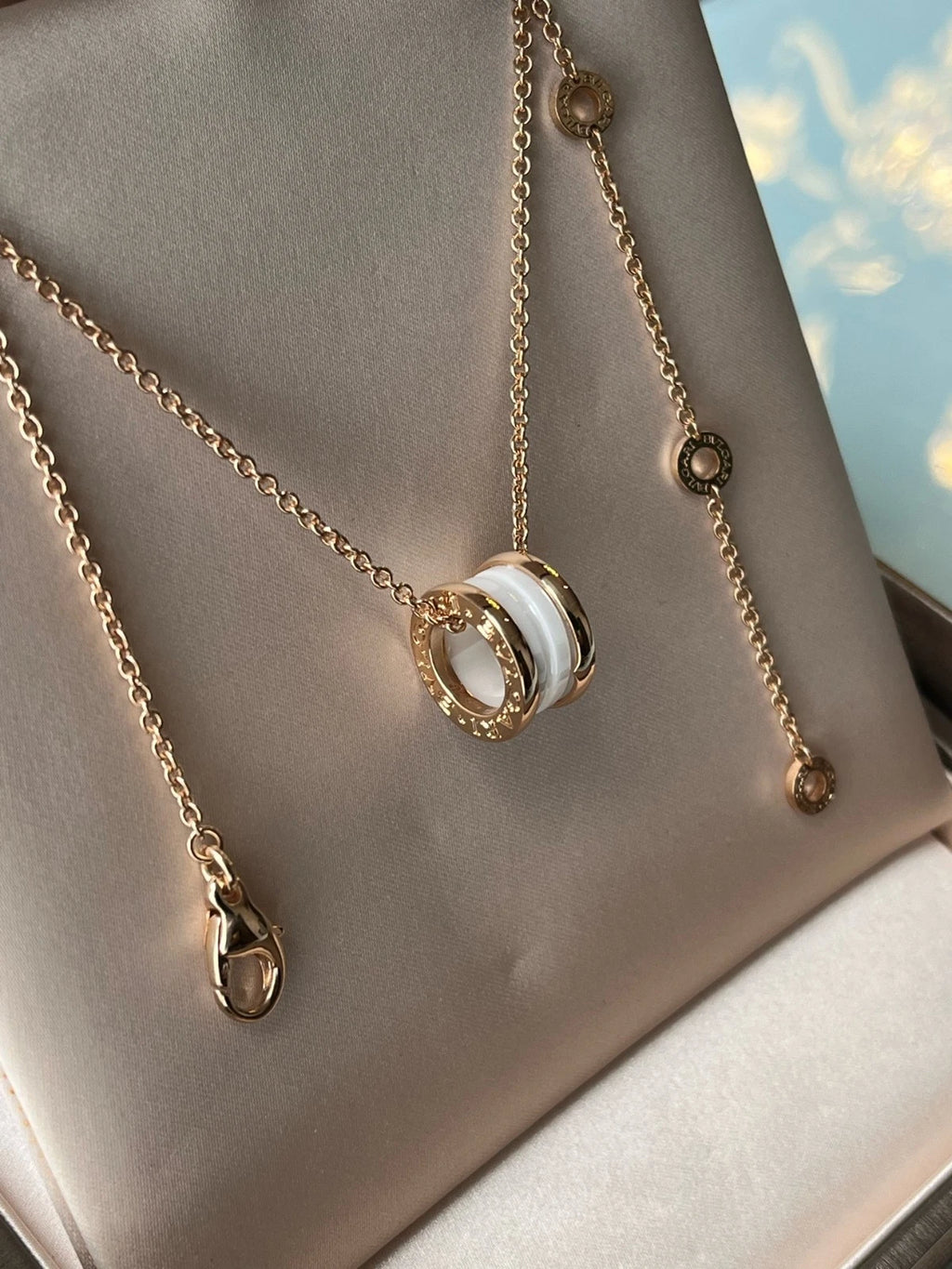 Bvlgari B.zero1 Chain Necklace 18k Rose Gold White Ceramic Pendant Excellent