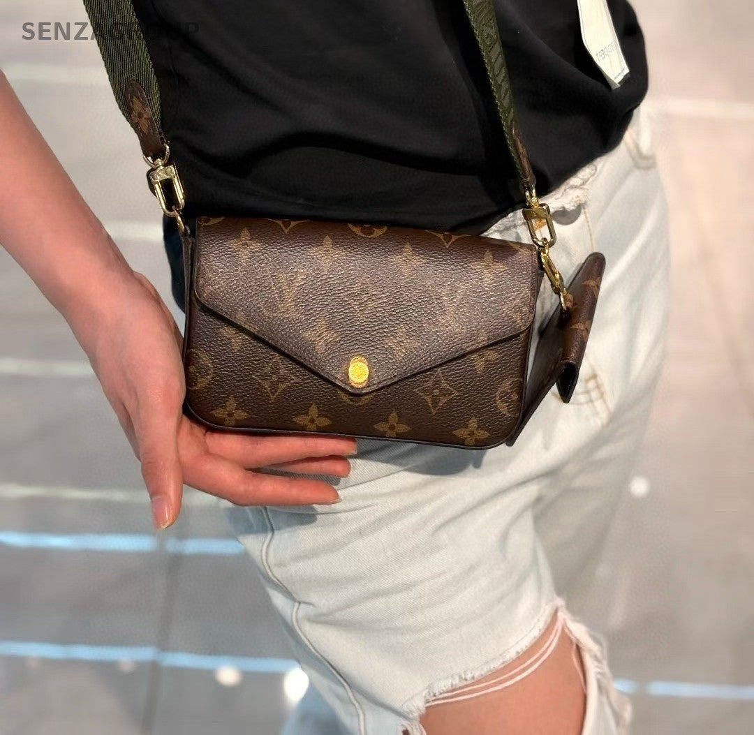 Louis Vuitton Pochette Accessoires Monogram Shoulder bag Crossbody Women