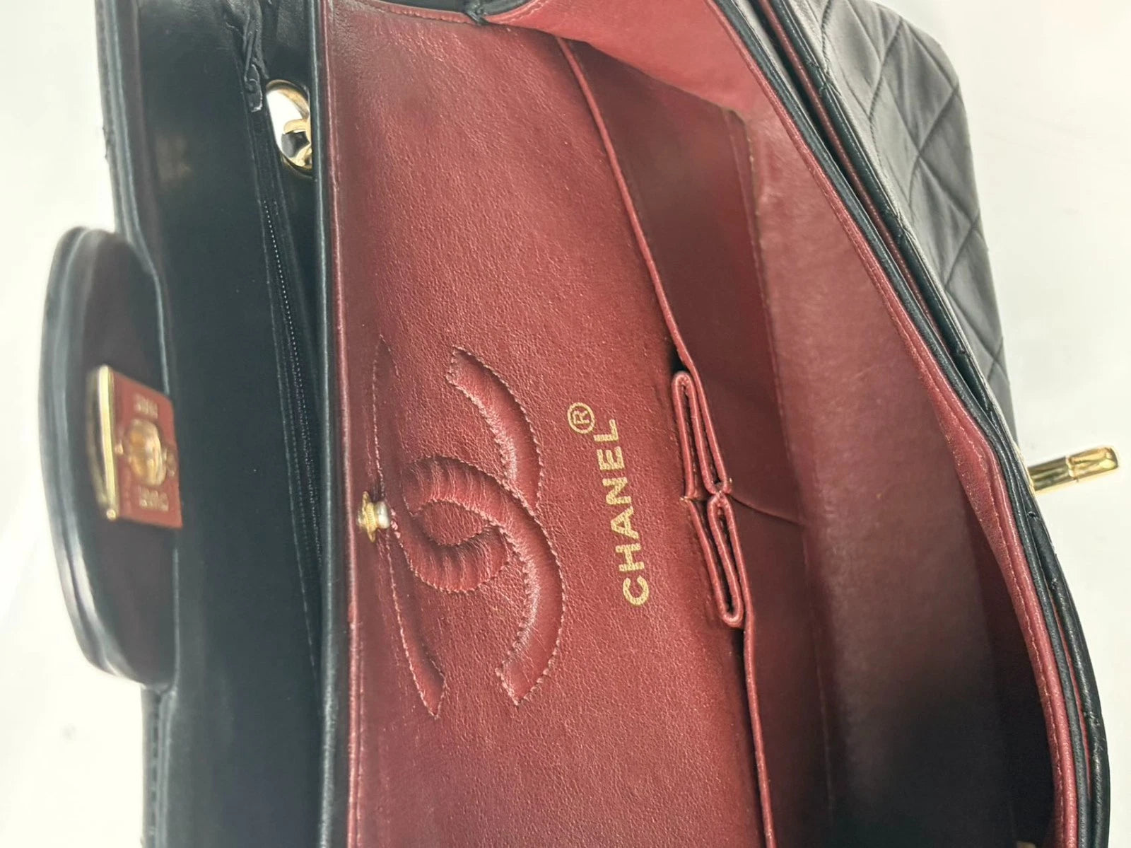 SJ0001 Chanel Classic Flap Bag Z