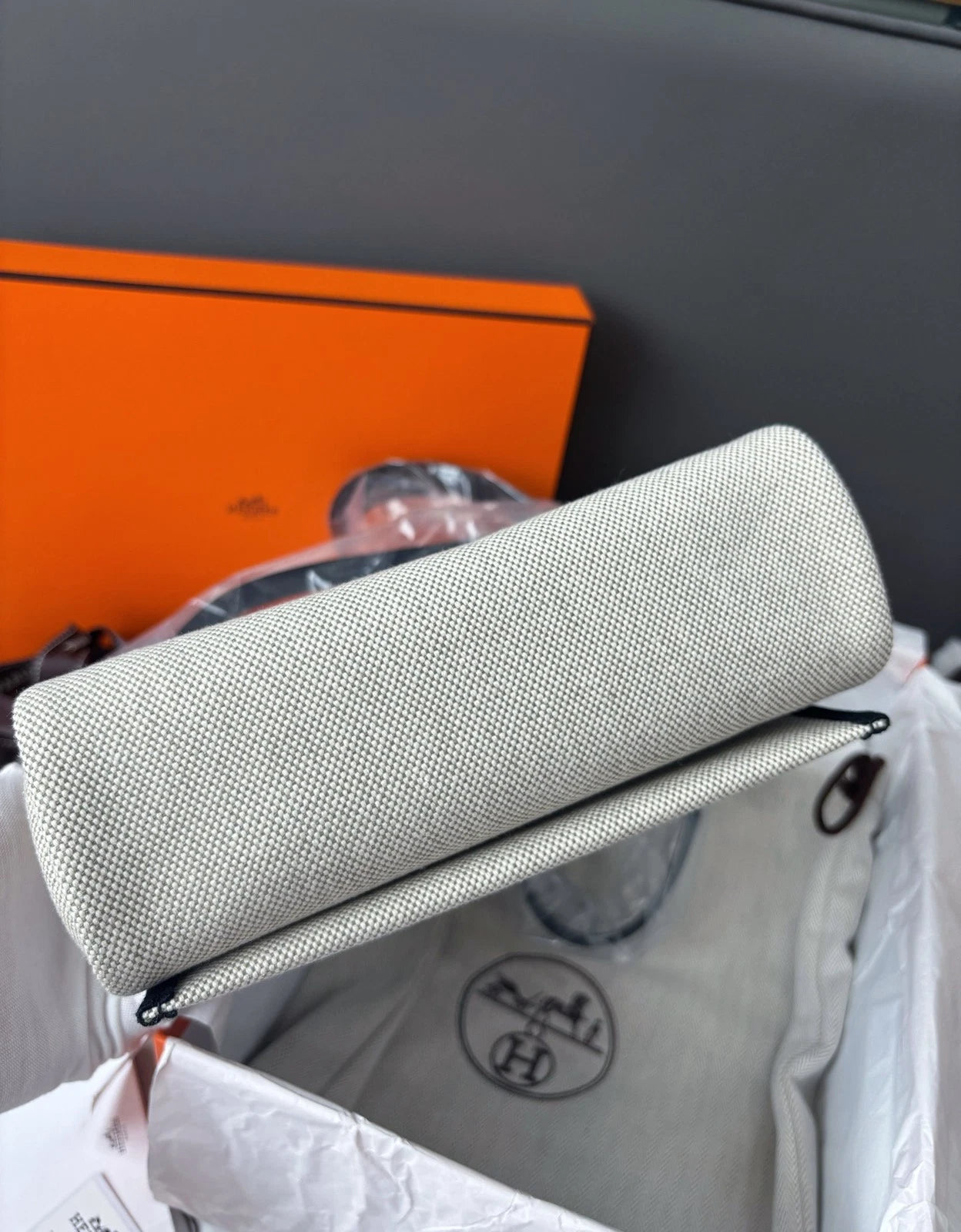 New Hermes Herbag31 White Toile Canvas Shoulder Bag Crossbody Silver Hardware