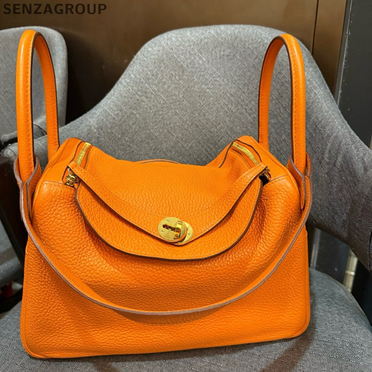 Hermès Orange Gold Hardware Lindy 30 Togo Leather Handbag Shoulder Bag